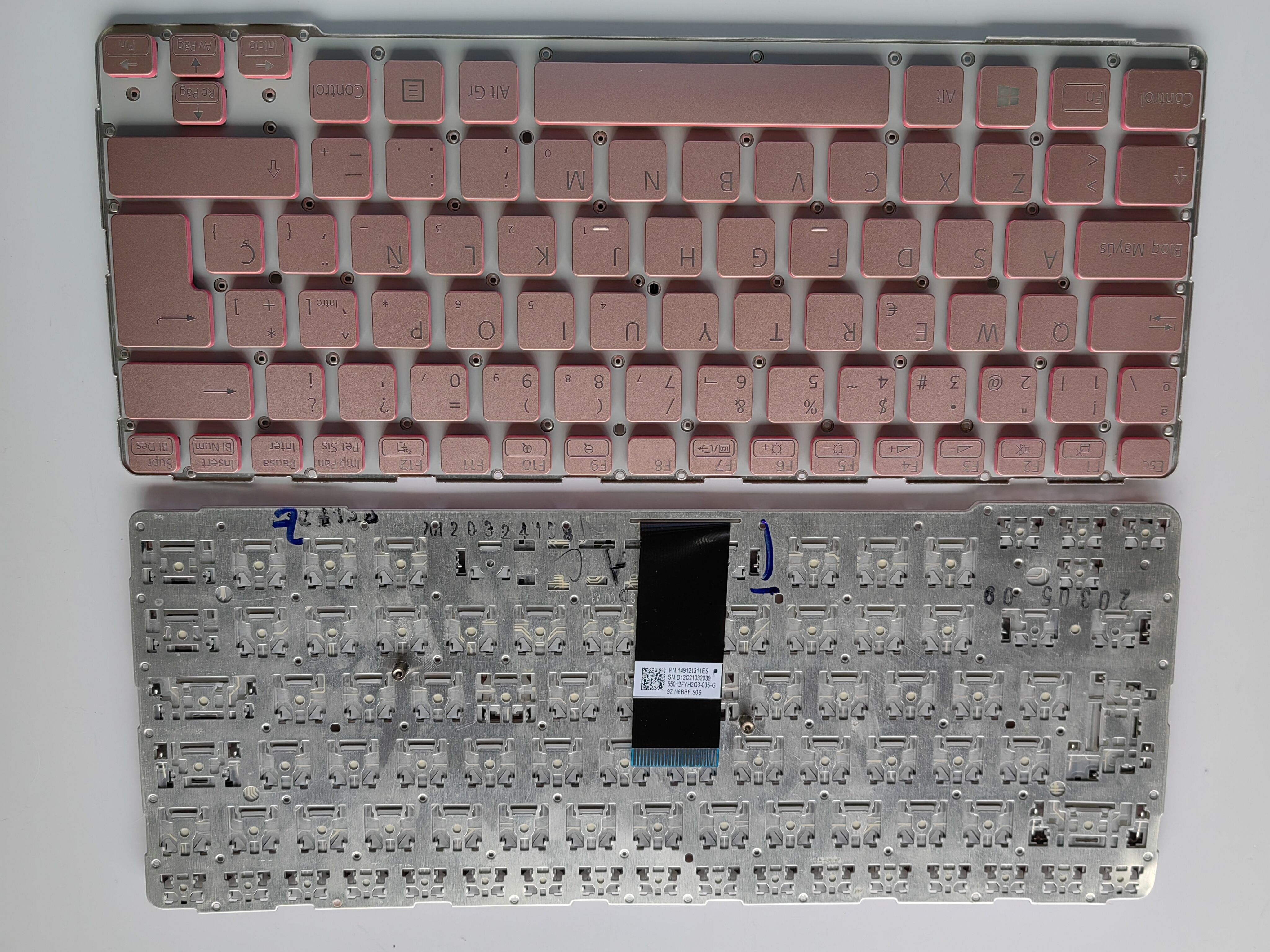 Picture of Laptop Spanish keyboard forNew Replacement Laptop Keyboard For SONY SVE14A Pink Pink Side Sp Layout
